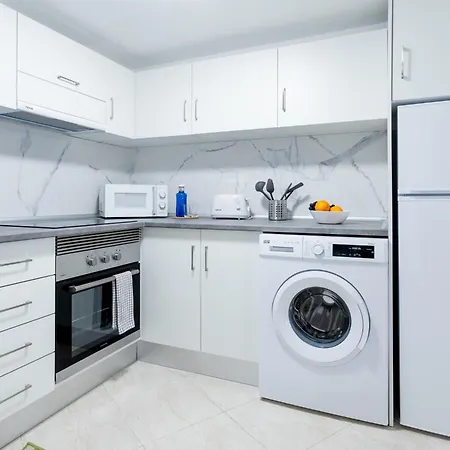 1j. Cozy Flores With Pool Apartment *