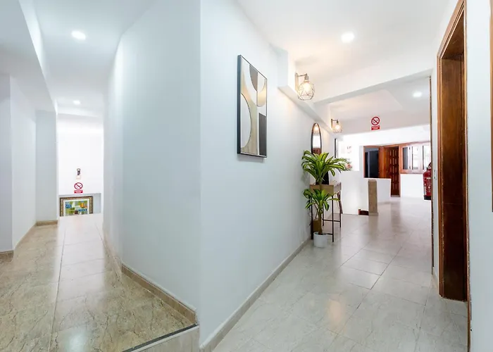 1j. Cozy Flores With Pool شقة