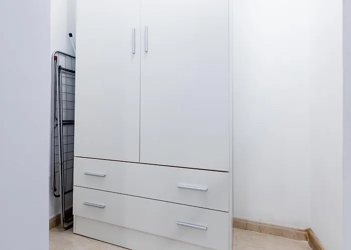 1j. Cozy Flores With Pool شقة